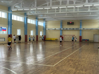 в спортивно-оздоровительном комплексе "Юность" состоялся муниципальный этап соревнований по мини-футболу в рамках областного конкурса "Знаете, каким он парнем был?" - фото - 4