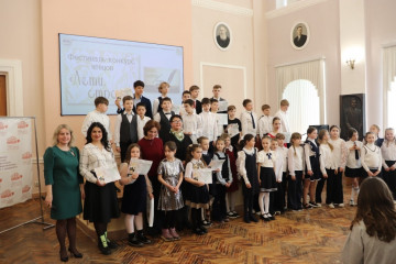 лауреатом премии «Я АВТОР» стала Регина Яковлева (п. Шаталово ) за стихотворение «Россия» - фото - 1