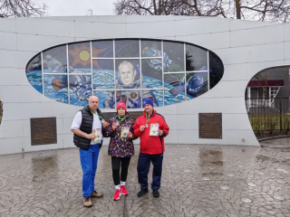 участие  в 47-м легкоатлетическом пробеге "Клушино-Гагарин", посвященном 65-летию полета Юрия Алексеевича Гагарина в г.Гагарине - фото - 2